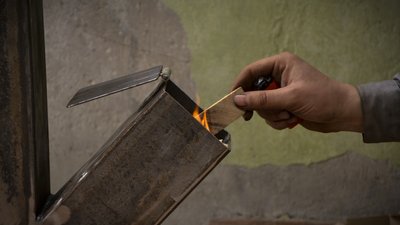 145 польових буржуйок за місяць: в Одесі п'ятеро друзів виготовляють пічки для передової 145 польових буржуйок за місяць: в Одесі п'ятеро друзів виготовляють пічки для передової