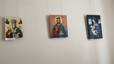 Житомирянин Дмитро Галич створює малюнки на одязі Житомирянин Дмитро Галич створює малюнки на одязі