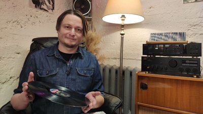 Співорганізатор клубу любителів платівок Ростислав Фук
