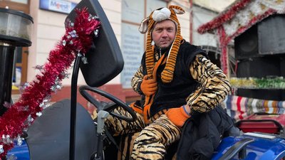 Учасник фестивалю Малнка-фест у костюмі