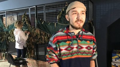 У Тернополі волонтери виготовляють маскувальні костюми У Тернополі волонтери виготовляють маскувальні костюми