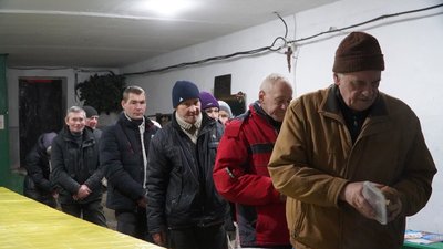 Володимир благодійна їдальня Володимир благодійна їдальня