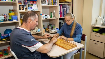 Відновитися після поранень та хвороб: у медзакладах Дніпропетровщини працює вже 29 реабілітаційних команд