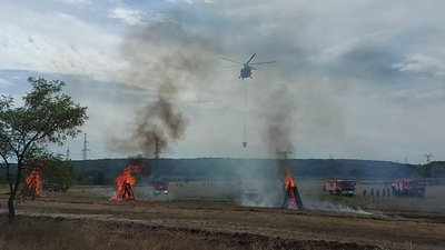 "Від одного сірника може статися катастрофа": як на Харківщині вчаться гасити лісові пожежі "Від одного сірника може статися катастрофа": як на Харківщині вчаться гасити лісові пожежі