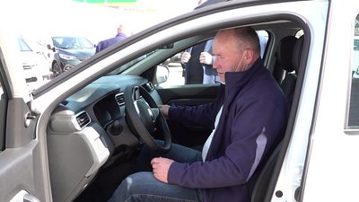 32 нових автомобілі передали до сільських амбулаторій Черкащини 32 нових автомобілі передали до сільських амбулаторій Черкащини