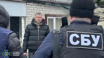 Блогера на Донеччині підозрюють у підсвічуванні позицій ЗСУ та виправдовуванні агресії РФ