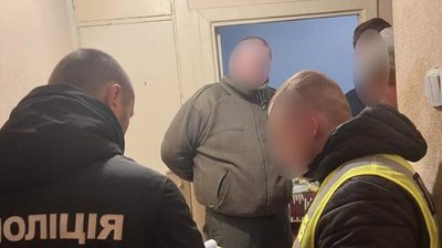 Вимагали надумані борги з мешканців Коростеня: на Житомирщині викрили групу рекетирів на чолі з кримінальним авторитетом Вимагали надумані борги з мешканців Коростеня: на Житомирщині викрили групу рекетирів на чолі з кримінальним авторитетом