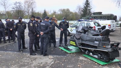 На Прикарпатті нацгвардійці і румунські жандарми проводять спільні навчання На Прикарпатті нацгвардійці і румунські жандарми проводять спільні навчання