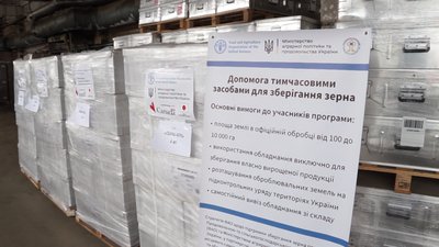 Як зберегти врожай: фермери Житомирщини завершують збір зернових Як зберегти врожай: фермери Житомирщини завершують збір зернових
