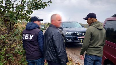 На Івано-Франківщині заблокували канал виїзду ухилянтів за кордон — СБУ