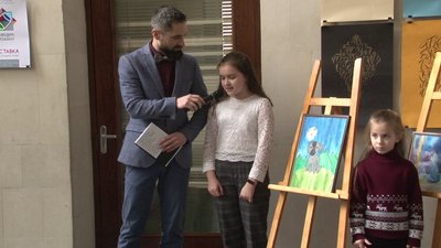 Обдаровані діти Черкащини презентували друзів на виставці