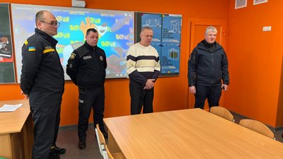 "Мета програми – навчити дітей діяти під час надзвичайних ситуацій": на Криворіжжі облаштували клас безпеки для школярів "Мета програми – навчити дітей діяти під час надзвичайних ситуацій": на Криворіжжі облаштували клас безпеки для школярів