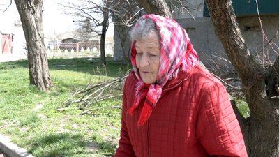 У Надій лишається надія. У прифронтових селах на Миколаївщині продовжують жити літні люди У Надій лишається надія. У прифронтових селах на Миколаївщині продовжують жити літні люди