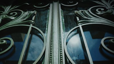 У Львові відновили автентичний колір брами на вулиці Вітовського У Львові відновили автентичний колір брами на вулиці Вітовського