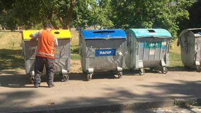 Переробка сміття під час війни: як сортують відходи у Полтаві Переробка сміття під час війни: як сортують відходи у Полтаві