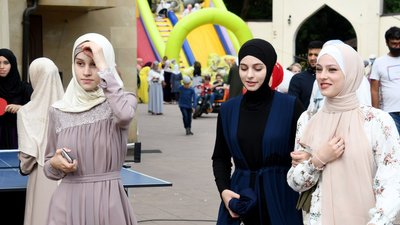 Чи потрібні Україні вихідні на свята католиків, мусульман та іудеїв. Пояснює експерт