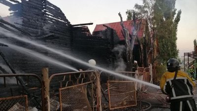 На Одещині зайнялись дві бази відпочинку