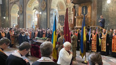 Львів’яни попрощалися із п’ятьма захисниками, які загинули боронячи Україну