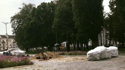 У Чернігові на місці пам’ятника Леніну буде квітник-габіон