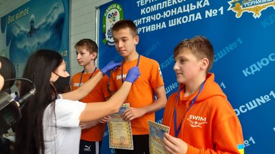 У Тернополі відбувається обласний чемпіонат з плавання