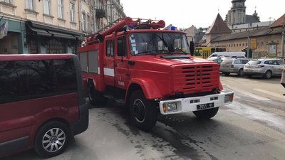 У Львові повідомили про замінування облради та обласної адміністрації У Львові повідомили про замінування облради та обласної адміністрації