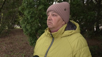 "Треба, бо люди без хліба": у Новгороді-Сіверському попрощалися з Максимом Андросенком, в машину якого влучив дрон "Треба, бо люди без хліба": у Новгороді-Сіверському попрощалися з Максимом Андросенком, в машину якого влучив дрон