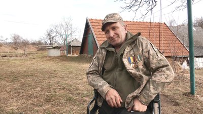 "Разом і до перемоги". Історія прикарпатського волонтера Дмитра Малковича "Разом і до перемоги". Історія прикарпатського волонтера Дмитра Малковича