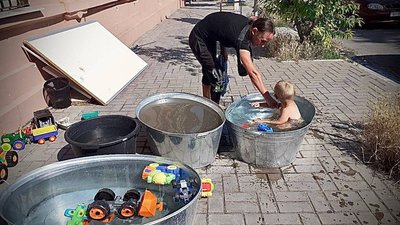 Життя Маріуполя під окупацією: історія в постах з соцмереж та повідомлень з будинкових чатів