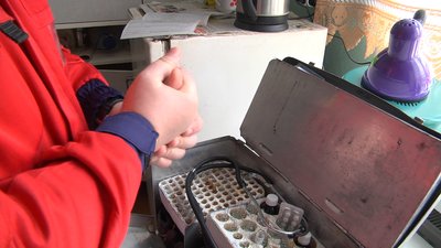 Працює на швидкій чверть століття. Медик з Лисичанська розповів про роботу у прифронтовій зоні Працює на швидкій чверть століття. Медик з Лисичанська розповів про роботу у прифронтовій зоні