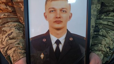 У Хмельницькому попрощались з воїном Юрієм Ткачуком