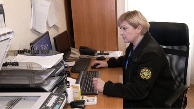 У Луцьку вперше тестували іноземця для отримання дозволу на постійне проживання в Україні У Луцьку вперше тестували іноземця для отримання дозволу на постійне проживання в Україні