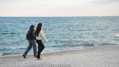Цвітіння води, стоки та дрейфуючі міни: екологія Чорного моря очима експертів Цвітіння води, стоки та дрейфуючі міни: екологія Чорного моря очима експертів