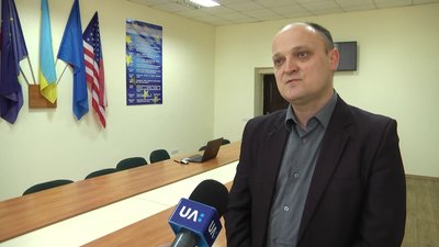 90-річний житель Житомира Леонід Новофастівський про Голокост: врятувалися втечею 90-річний житель Житомира Леонід Новофастівський про Голокост: врятувалися втечею
