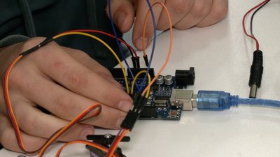 Створюють роботів та машинки: в Анисівському ліцеї на Чернігівщині обладнали клас робототехніки Створюють роботів та машинки: в Анисівському ліцеї на Чернігівщині обладнали клас робототехніки