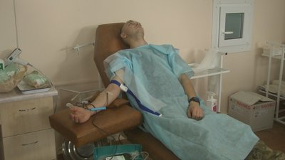 У Хмельницькому прикордонники поповнили банк крові