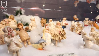 Виставка ялинкових прикрас в музеї історії Києва, 2022 рік Виставка ялинкових прикрас в музеї історії Києва, 2022 рік