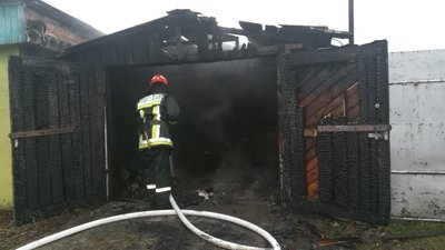 У Яворові горів гараж