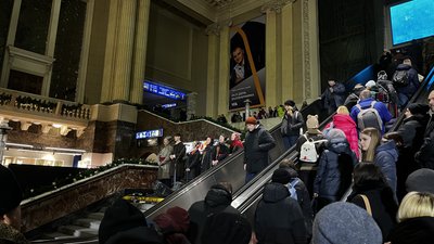 На столичному вокзалі влаштували різдвяний перформанс