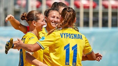 Жіноча збірна України з пляжного футболу, у складі якої грає Юлія Дехтяр з Сумщини, перемогла команду з Іспанії