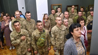 У Житомирі на благодійному аукціоні зібрали 345 тисяч гривень — гроші підуть на придбання дронів У Житомирі на благодійному аукціоні зібрали 345 тисяч гривень — гроші підуть на придбання дронів