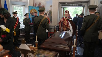 У Києві попрощалися з загиблим на Харківщині Денисом Антіповим У Києві попрощалися з загиблим на Харківщині Денисом Антіповим