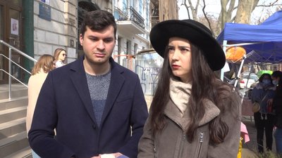 В Одесі влаштували ярмарок, аби зібрати гроші на найдорожчий препарат у світі В Одесі влаштували ярмарок, аби зібрати гроші на найдорожчий препарат у світі