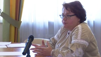 Педагоги навчально-реабілітаційного центру на Волині вийшли на мітинг проти новопризначеної директорки Педагоги навчально-реабілітаційного центру на Волині вийшли на мітинг проти новопризначеної директорки