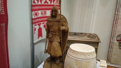 Народні майстри з різних районів Сумщини представили найкращі твори у художньому музеї Народні майстри з різних районів Сумщини представили найкращі твори у художньому музеї