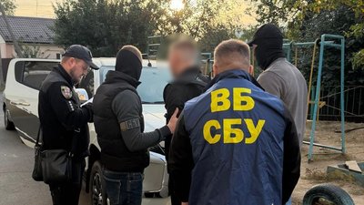 Оголошення підозри військовослужбовцю