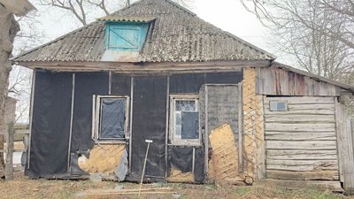 Внаслідок обстрілів на Сумщині пошкоджено 5 будинків — поліція Внаслідок обстрілів на Сумщині пошкоджено 5 будинків — поліція