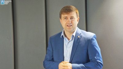 Вибори мера у Рівному: що кажуть у штабах лідерів Вибори мера у Рівному: що кажуть у штабах лідерів
