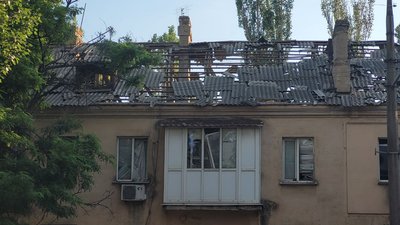 У Миколаєві розпочали ремонтувати покрівлі багатоквартирних будинків