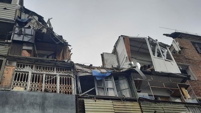 Обстріли Миколаєва пошкодити понад 3 тисячі будинків: що робитимуть з будівельним сміттям Обстріли Миколаєва пошкодити понад 3 тисячі будинків: що робитимуть з будівельним сміттям