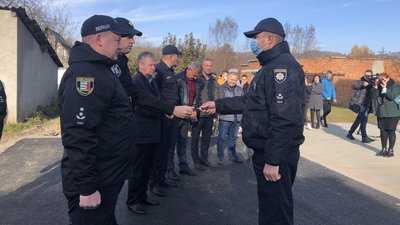 Дві поліцейські станції та відділення поліцейських офіцерів громади відкрили на Закарпатті Дві поліцейські станції та відділення поліцейських офіцерів громади відкрили на Закарпатті
